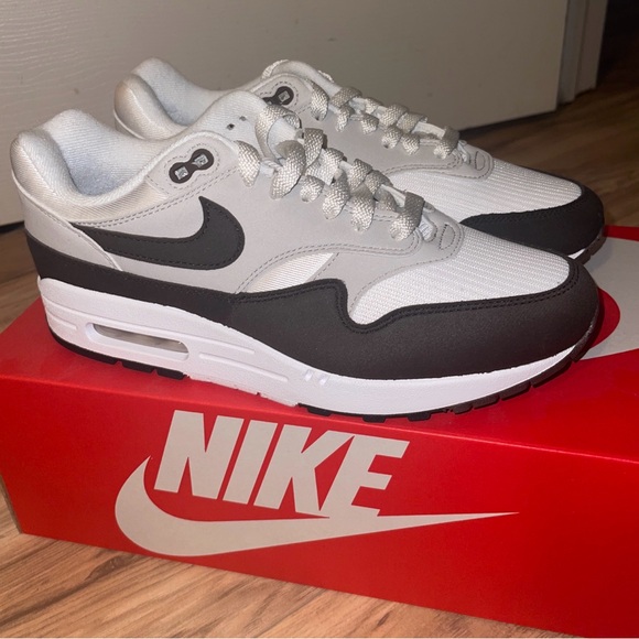BRAND NEW Nike Air Max 1 - Picture 5 of 7